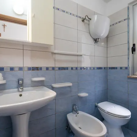 Villaggio Fiorina Капо-Ватикано